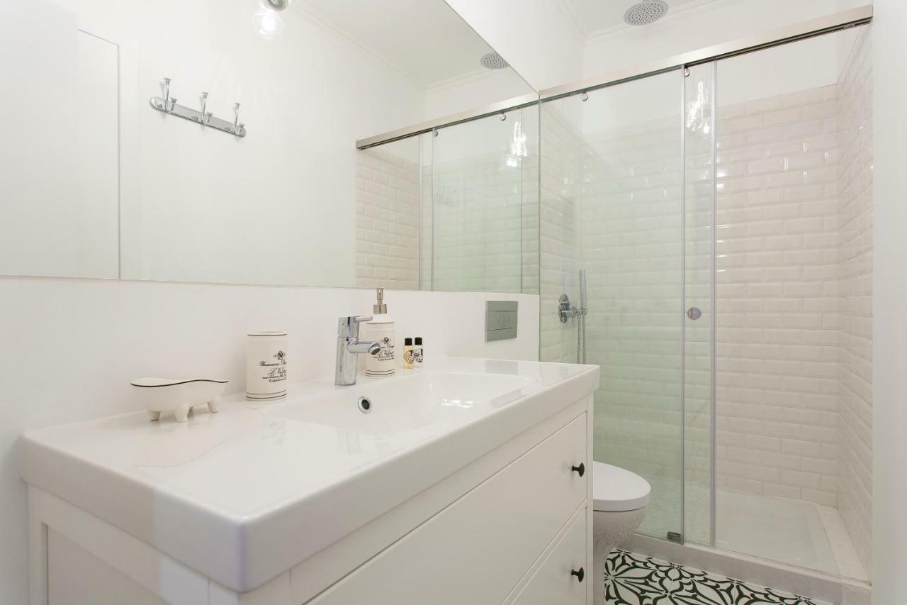 ליסבון 2 Suites Stylish Flat At Bairro Alto-Principe Real מראה חיצוני תמונה